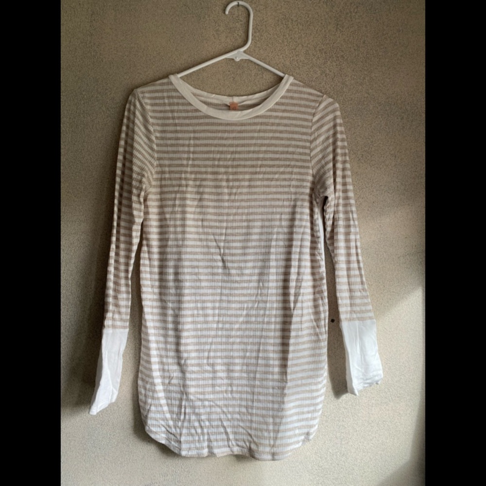 First Look Top size S - Picture 2 of 4